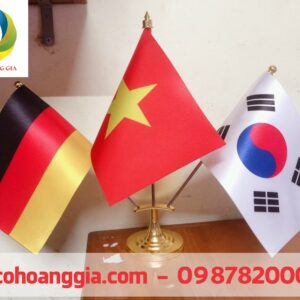 Trang chủ 49 cờ để bàn Hà Nội cao cấp